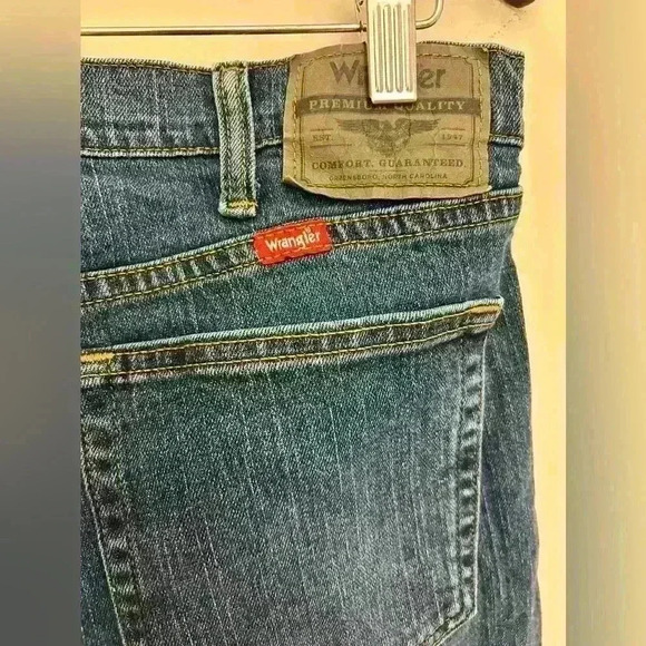 Wrangler Men's Jeans Regular Fit Straight Mid Wash Blue Denim Cotton Size 34X29 - Picture 3 of 6